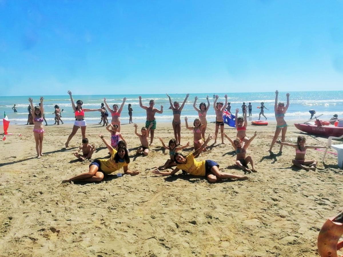Zenit Hotel Giulianova Bagian luar foto