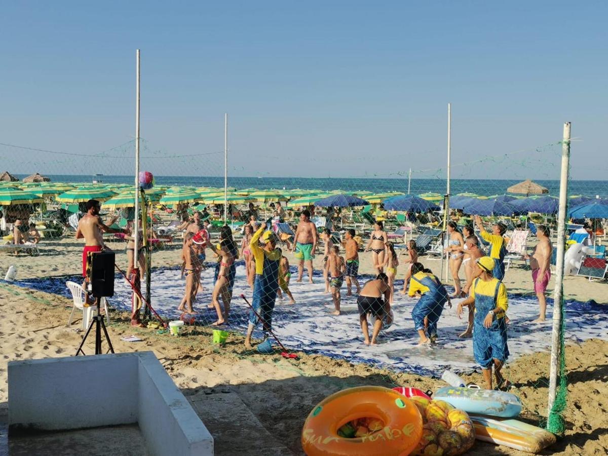 Zenit Hotel Giulianova Bagian luar foto