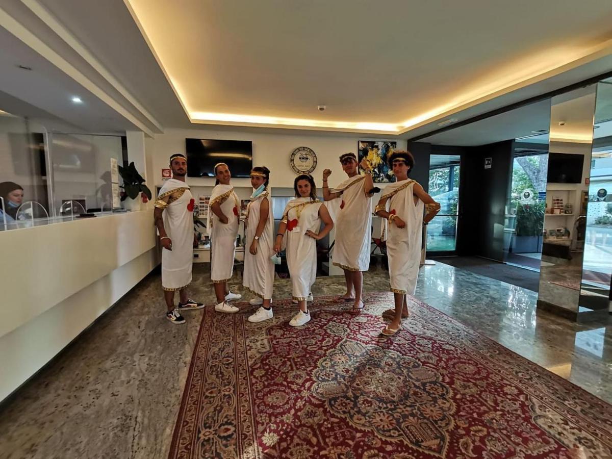 Zenit Hotel Giulianova Bagian luar foto